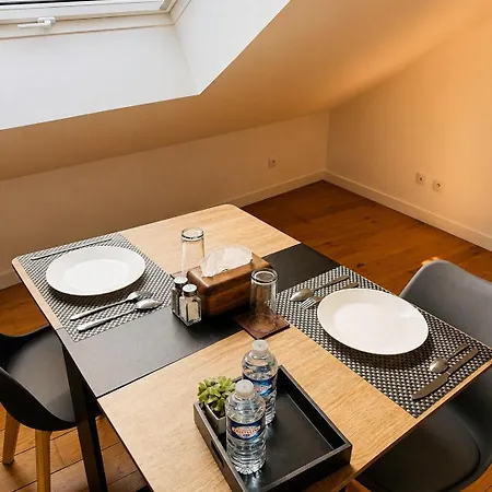 3 - Confort - Face Tram - Hypercentre - Sdrent Apartment *